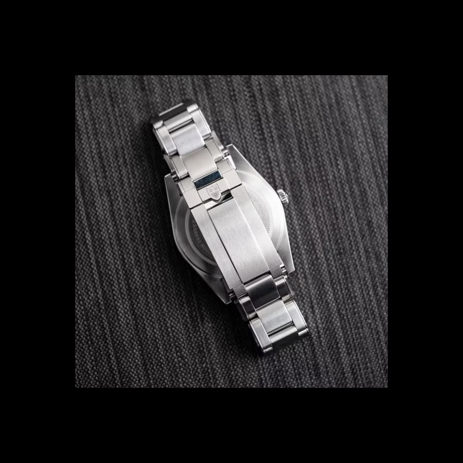 Thumb Black Bay Fifty-Four Stainless Steel / Black / Bracelet