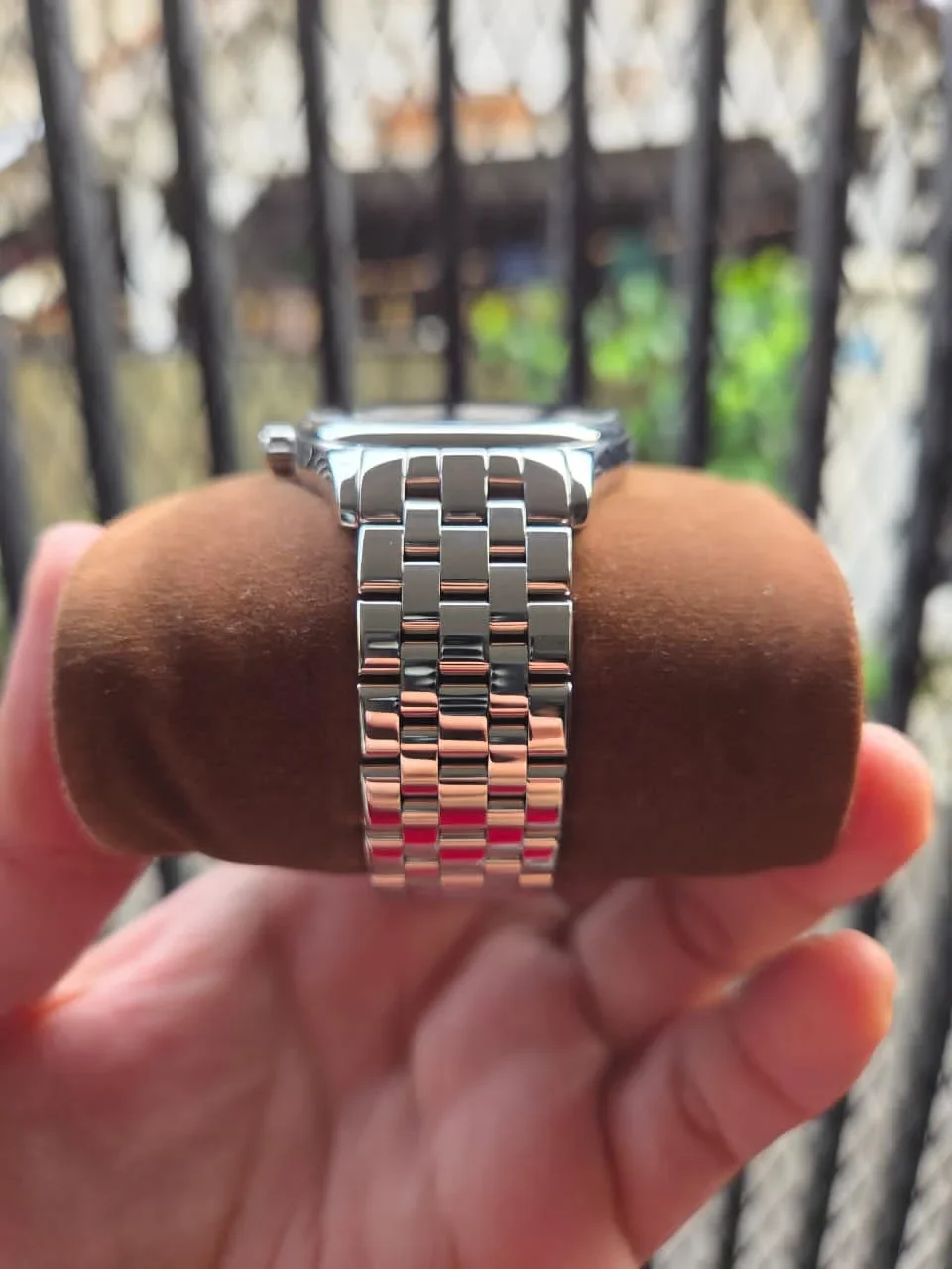 Thumb Index Automatic Black