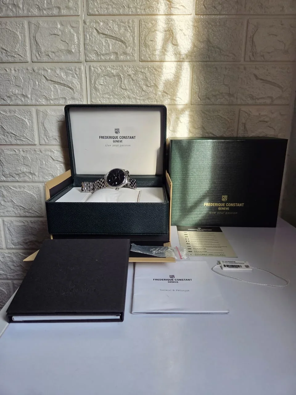 Thumb Index Automatic Black