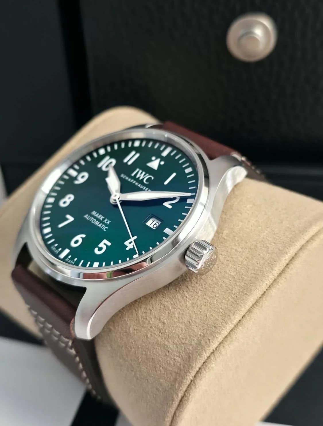 Thumb Pilot's Watch Mark XX Stainless Steel / Green