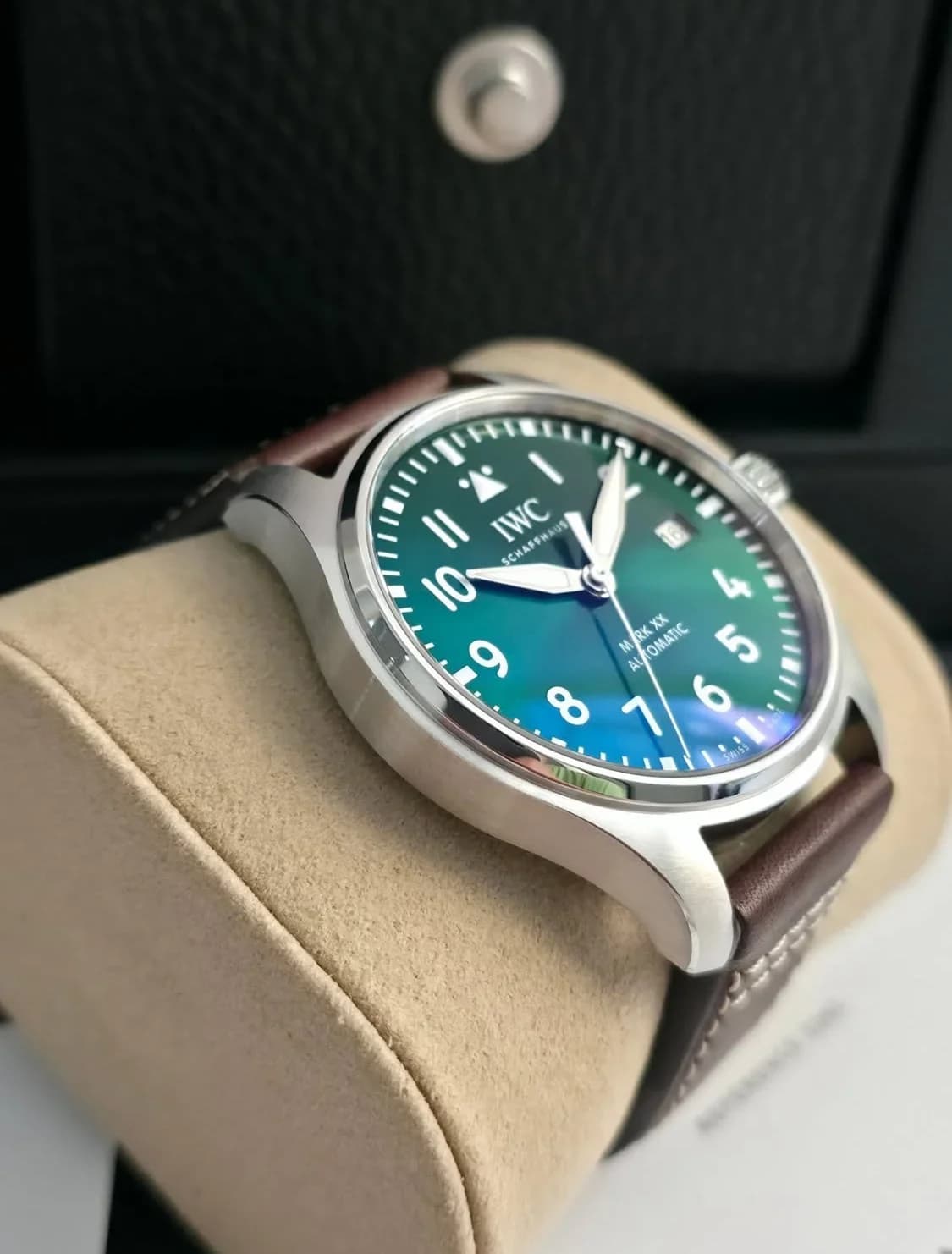 Thumb Pilot's Watch Mark XX Stainless Steel / Green
