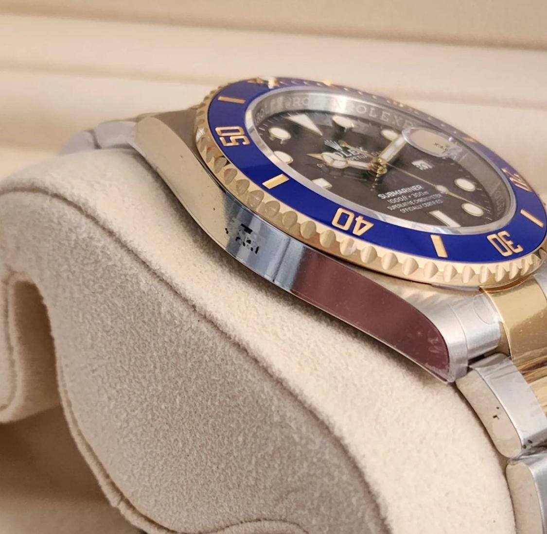 Thumb Submariner Date Rolesor / Blue / Cerachrom