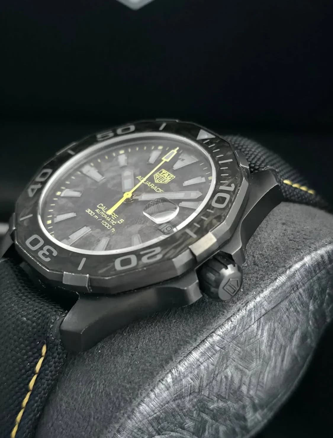 Thumb Aquaracer Calibre 5 Automatic / 41 / Yellow-Black Limited Edition