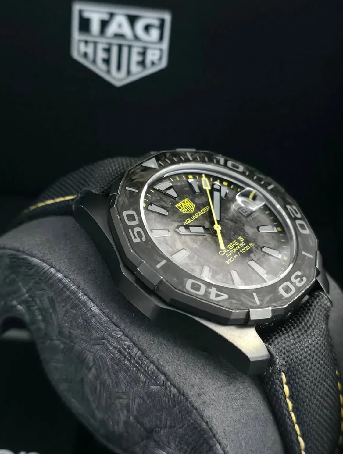 Thumb Aquaracer Calibre 5 Automatic / 41 / Yellow-Black Limited Edition