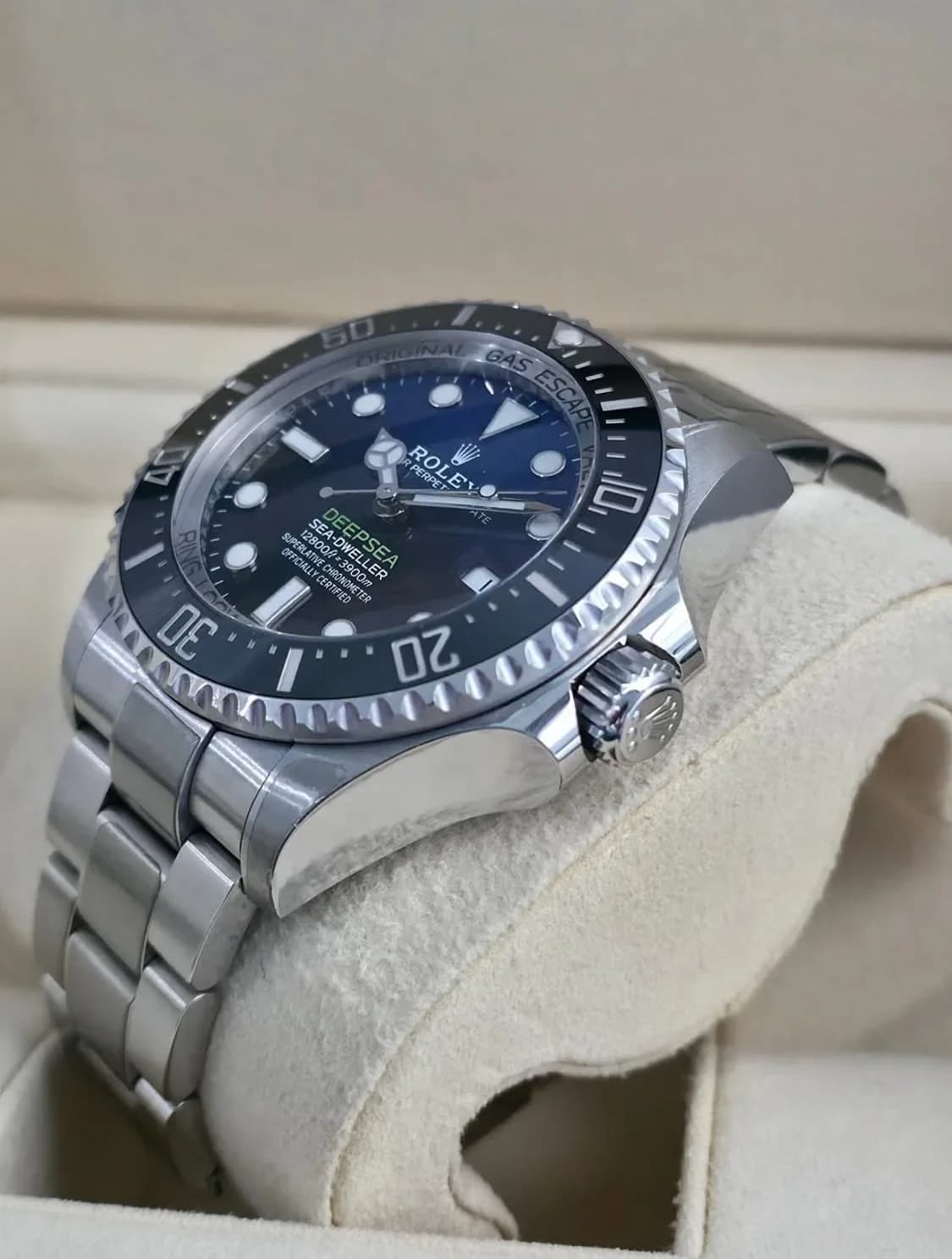 Thumb Sea-Dweller Deepsea D-Blue