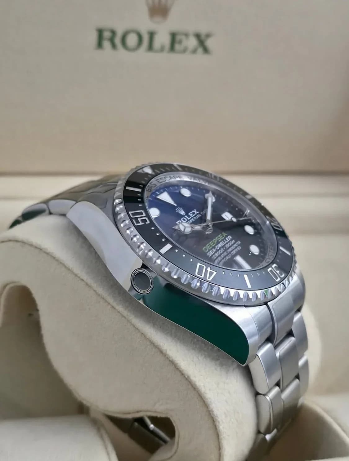Thumb Sea-Dweller Deepsea D-Blue