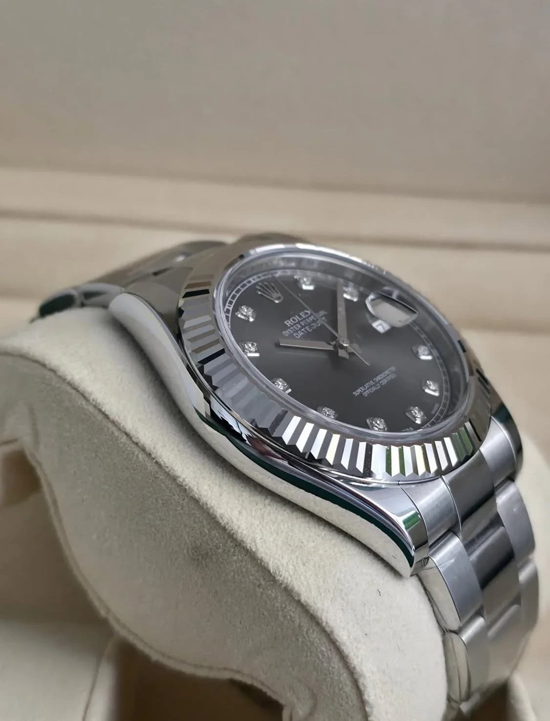Thumb Datejust II Fluted Dark Rhodium Diamond