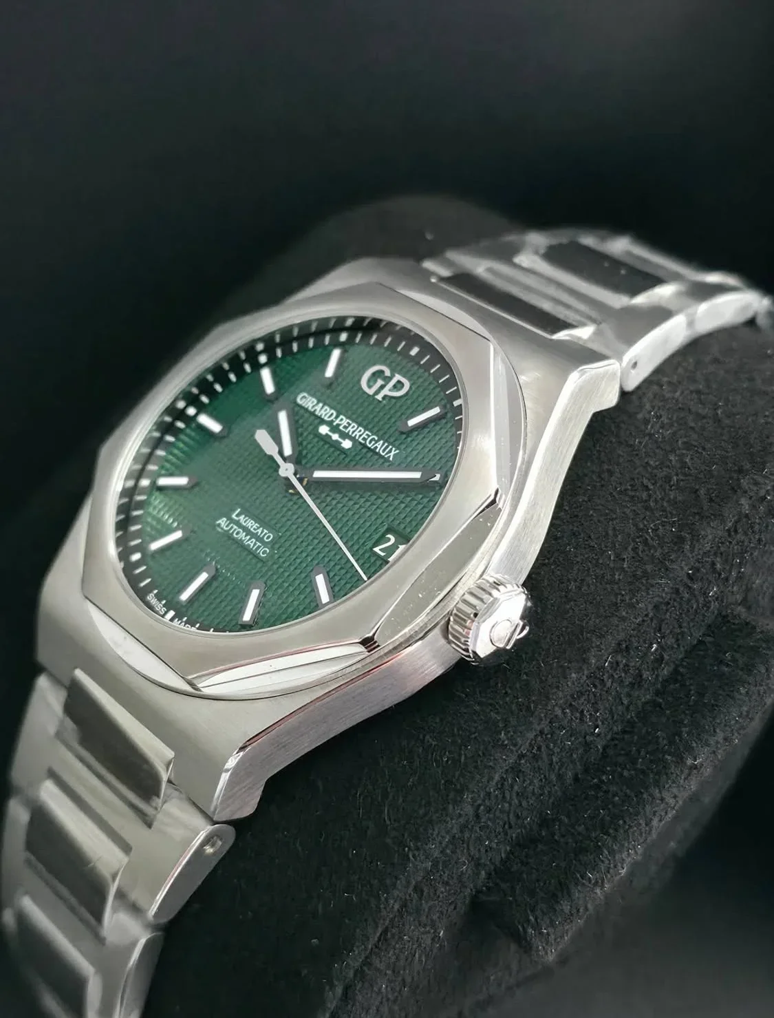 Thumb Laureato 42 Automatic Stainless Steel / Green