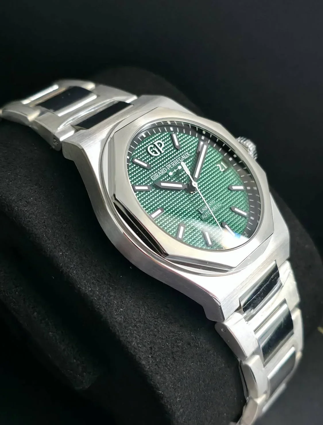 Thumb Laureato 42 Automatic Stainless Steel / Green