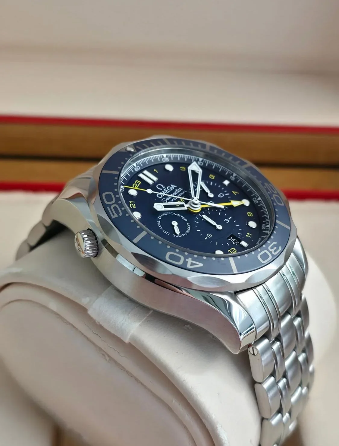 Thumb Seamaster Diver 300M Co-Axial 44 GMT Chronograph Stainless Steel / Blue / Bracelet