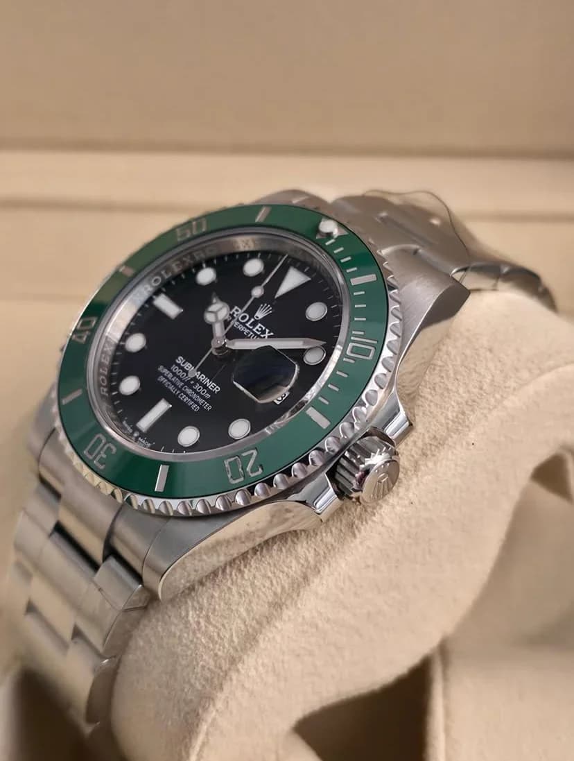 Thumb Submariner Date 41 Stainless Steel / Black / Green Cerachrom