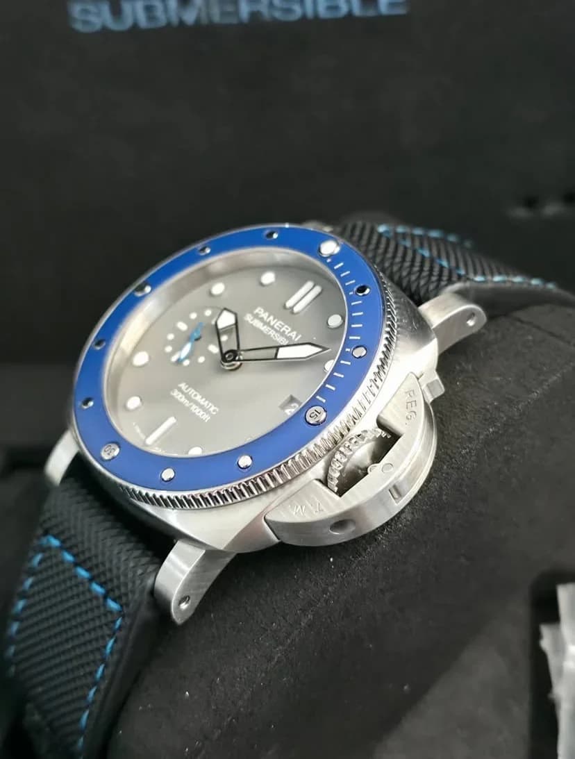 Thumb Luminor Submersible 42 3 Days Automatic Acciaio Blue Ceramic / Shark Grey