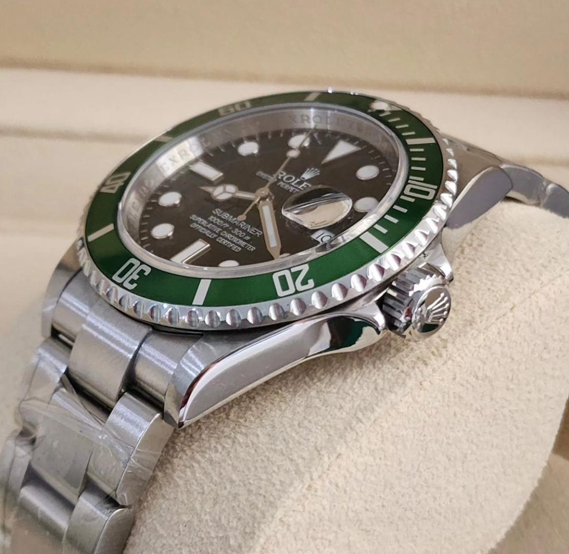 Thumb Submariner Date 16610 LV Mark 1