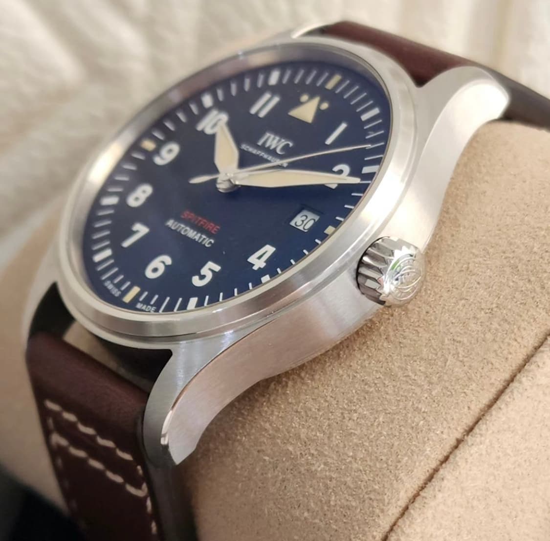 Thumb Pilot's Watch Automatic Spitfire Stainless Steel / Black / Leather