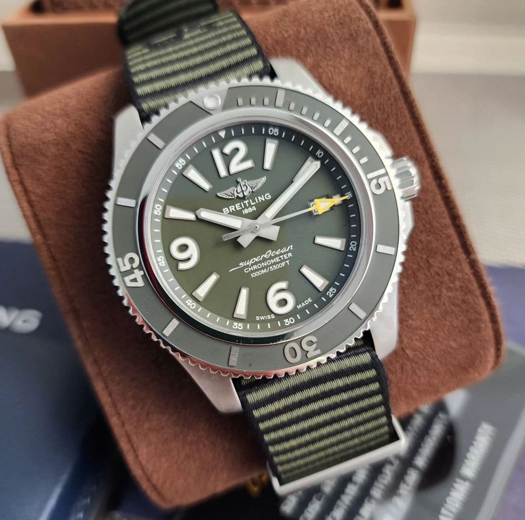 Thumb Superocean 44 Stainless Steel / Green / NATO / OuterKnown