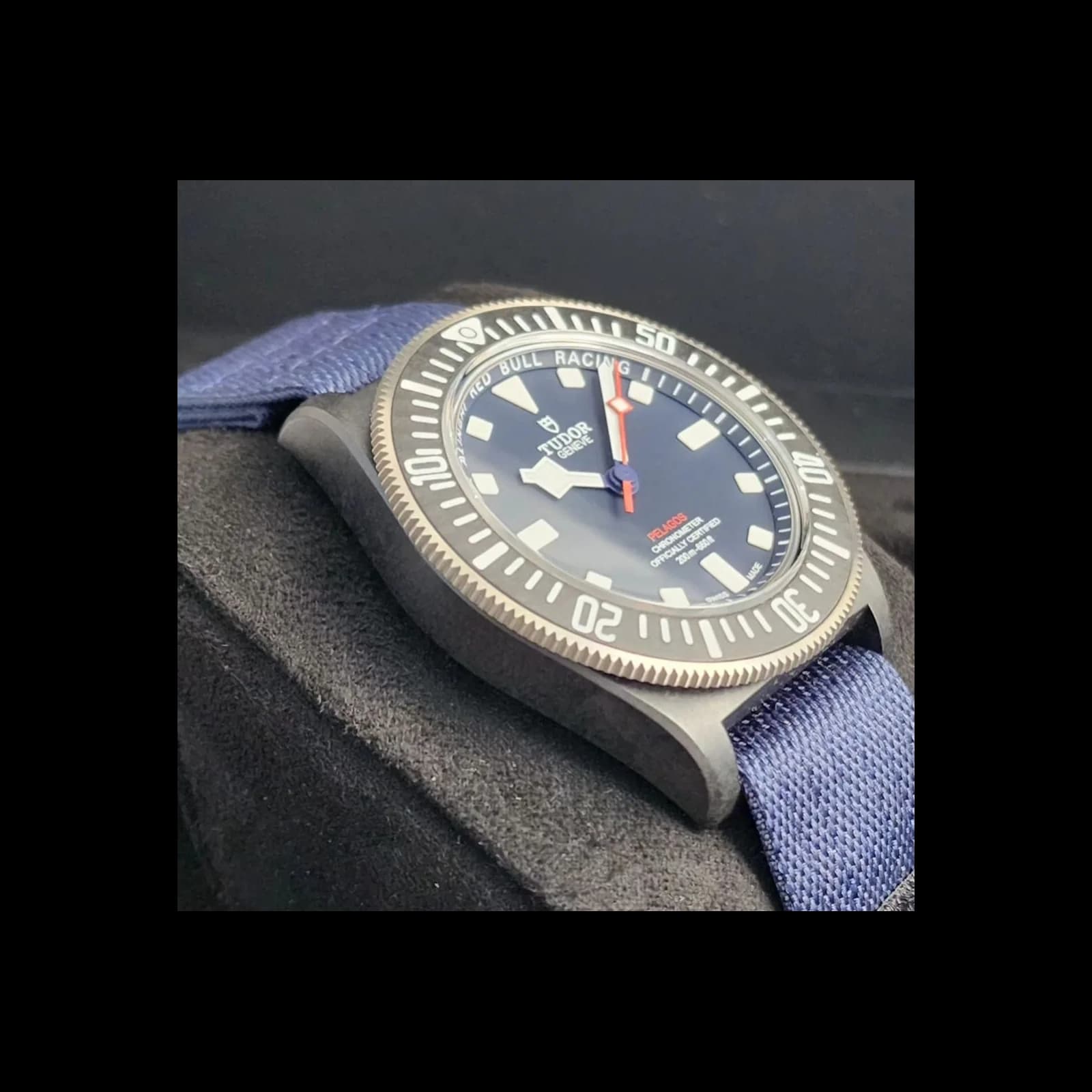Thumb Pelagos FXD Alinghi Red Bull Racing