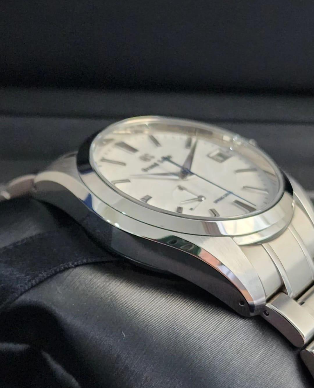 Thumb Spring Drive Stainless Steel / Snowflake / Bracelet