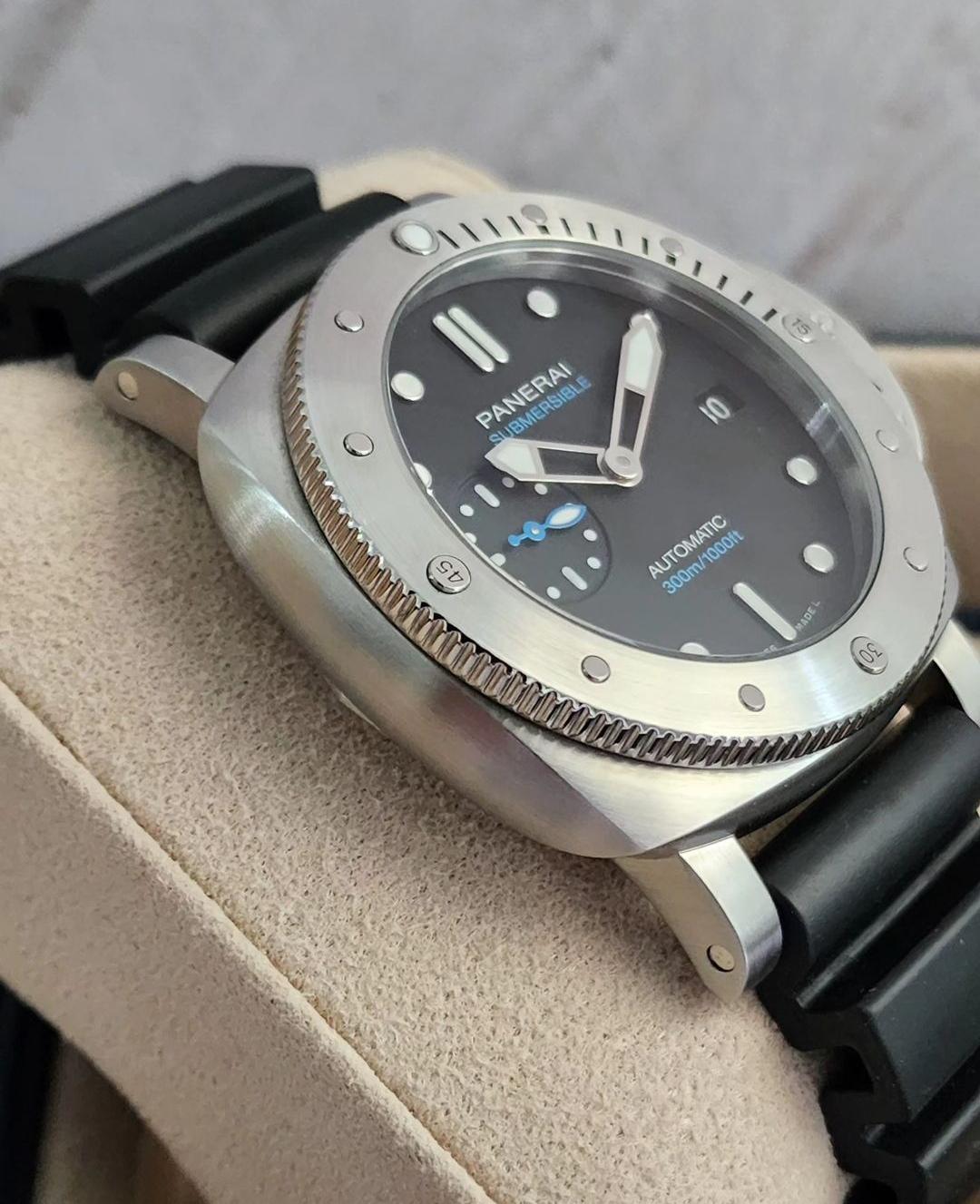 Thumb Luminor Submersible 42 3 Days Automatic Stainless Steel / Black