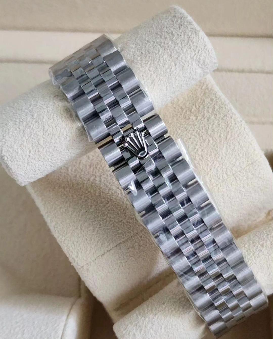 Thumb Datejust 31 Stainless Steel Fluted / Jubilee / Pink Roman