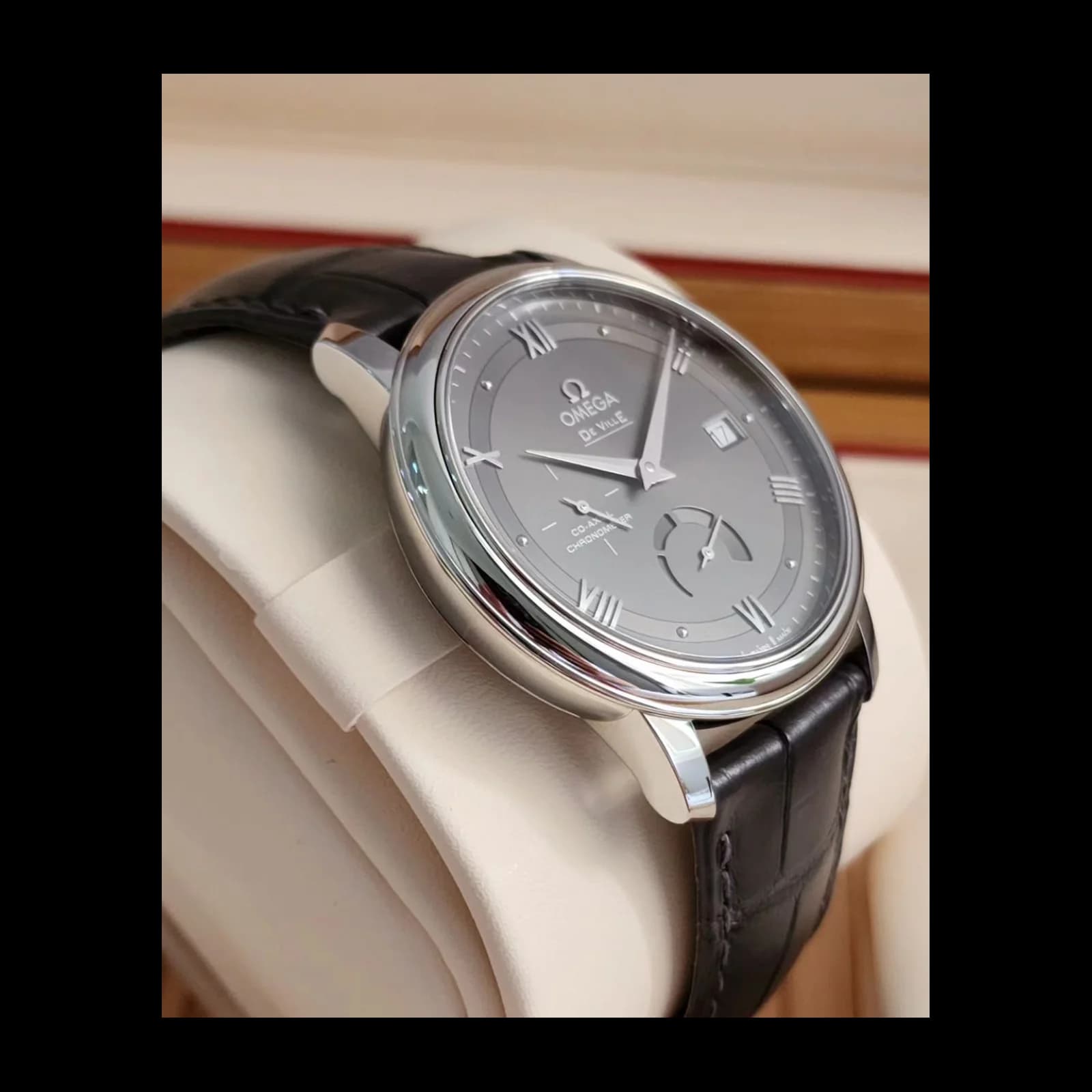 Thumb De Ville Prestige Co-Axial 39.5 Power Reserve Stainless Steel / Vintage  Grey