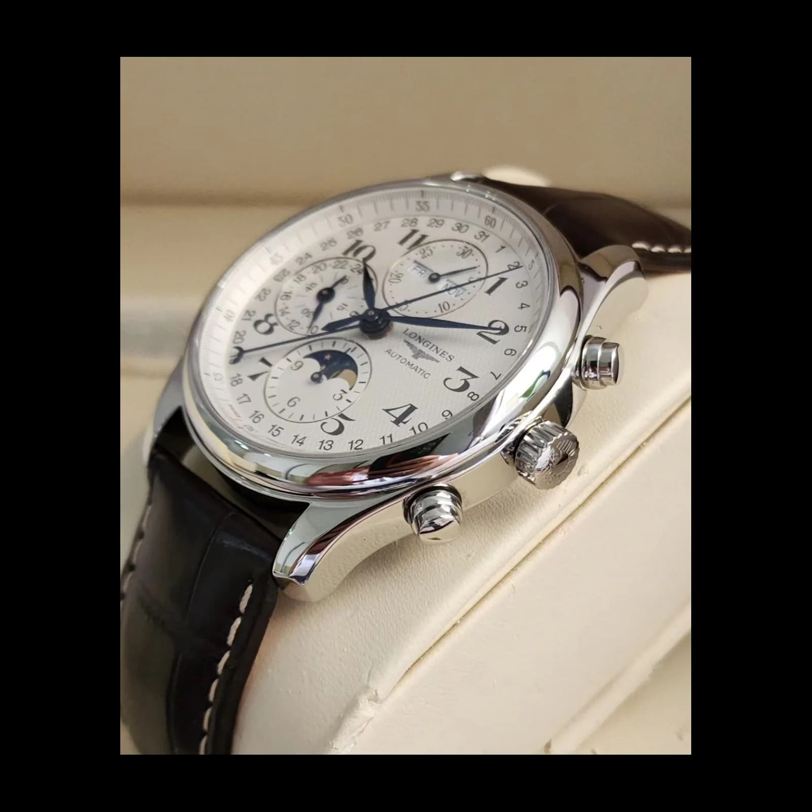 Thumb Master Collection 40 Chronograph Calendar Stainless Steel / Silver / Alligator
