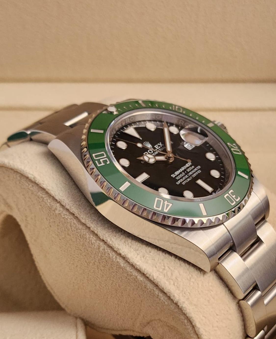 Thumb Submariner Date 41 Stainless Steel / Black / Green Cerachrom