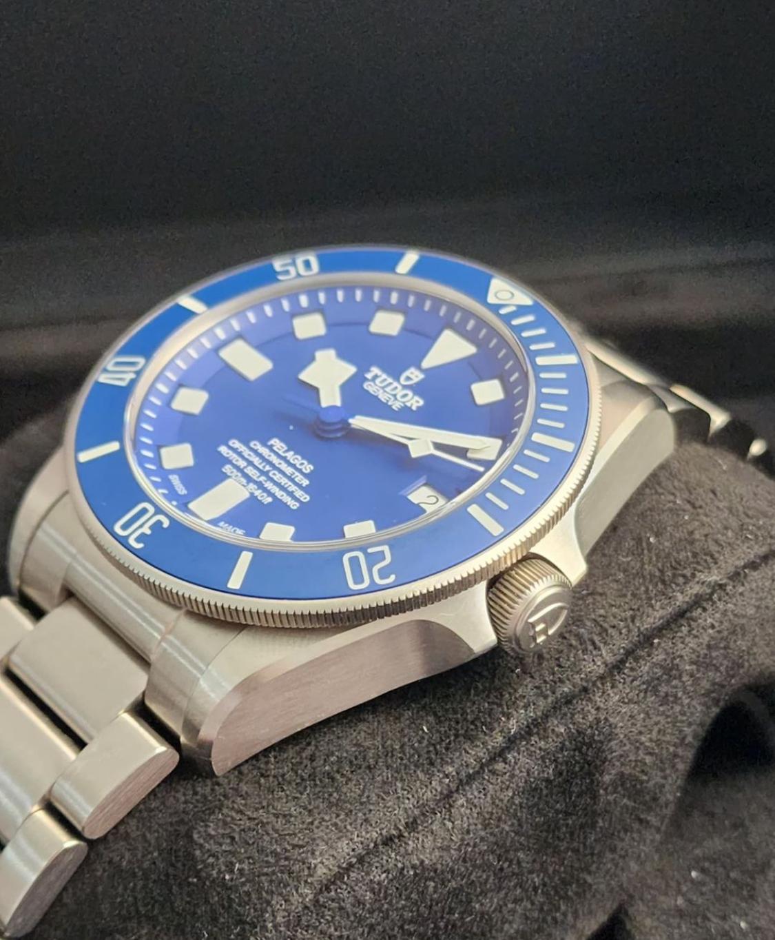 Thumb Pelagos Titanium / Blue / Bracelet