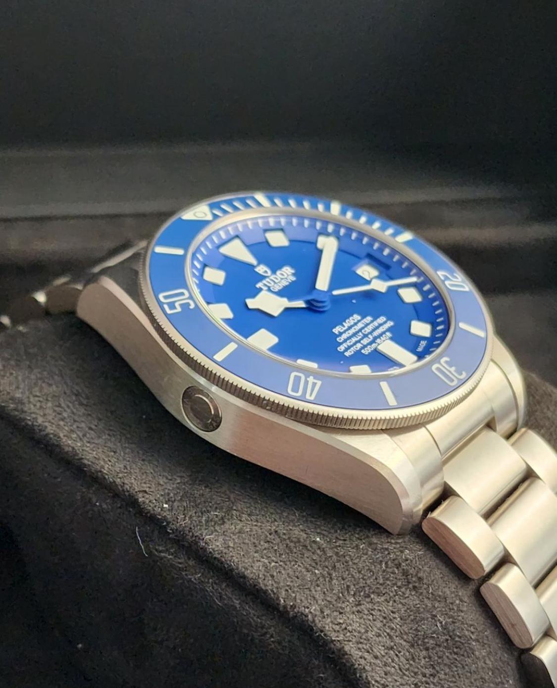 Thumb Pelagos Titanium / Blue / Bracelet