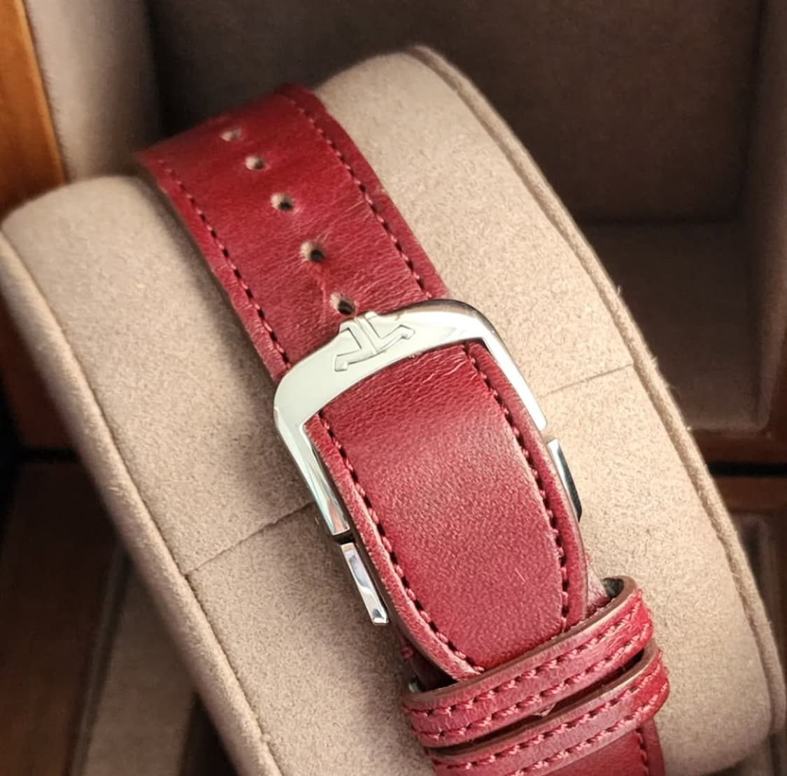 Thumb Reverso Tribute Small Seconds Stainless Steel / Red / Fagliano
