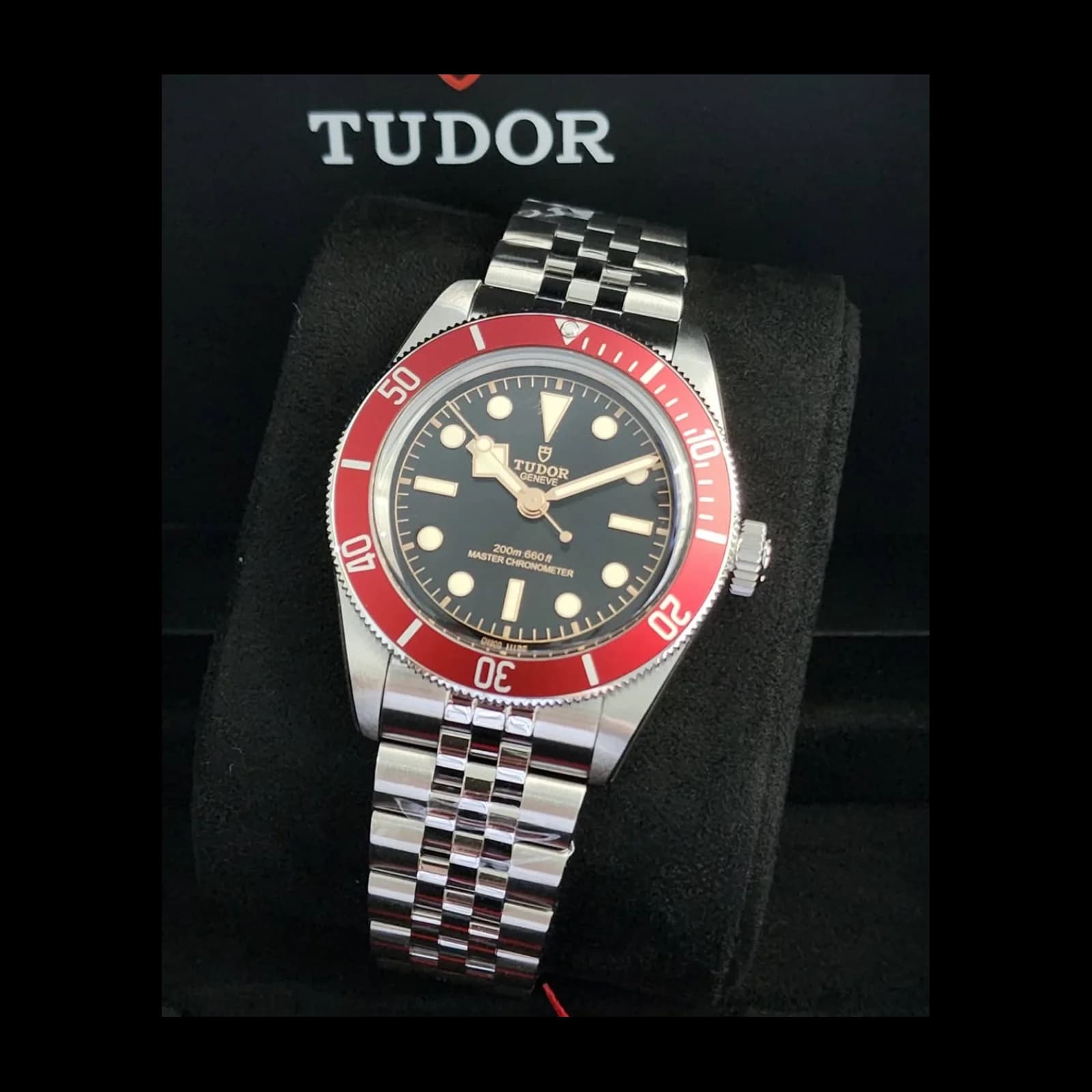 Thumb Black Bay Master Chronometer Stainless Steel - Burgundy / Black / Jubilee