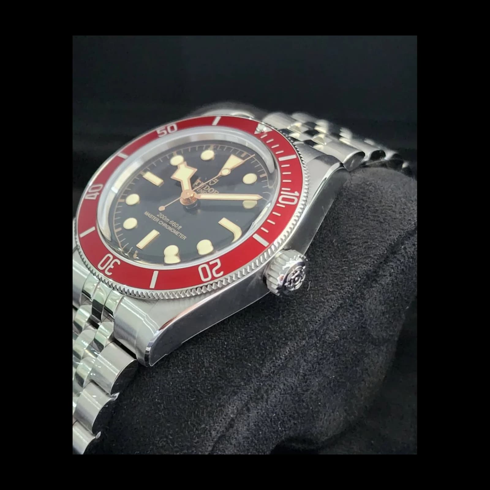 Thumb Black Bay Master Chronometer Stainless Steel - Burgundy / Black / Jubilee