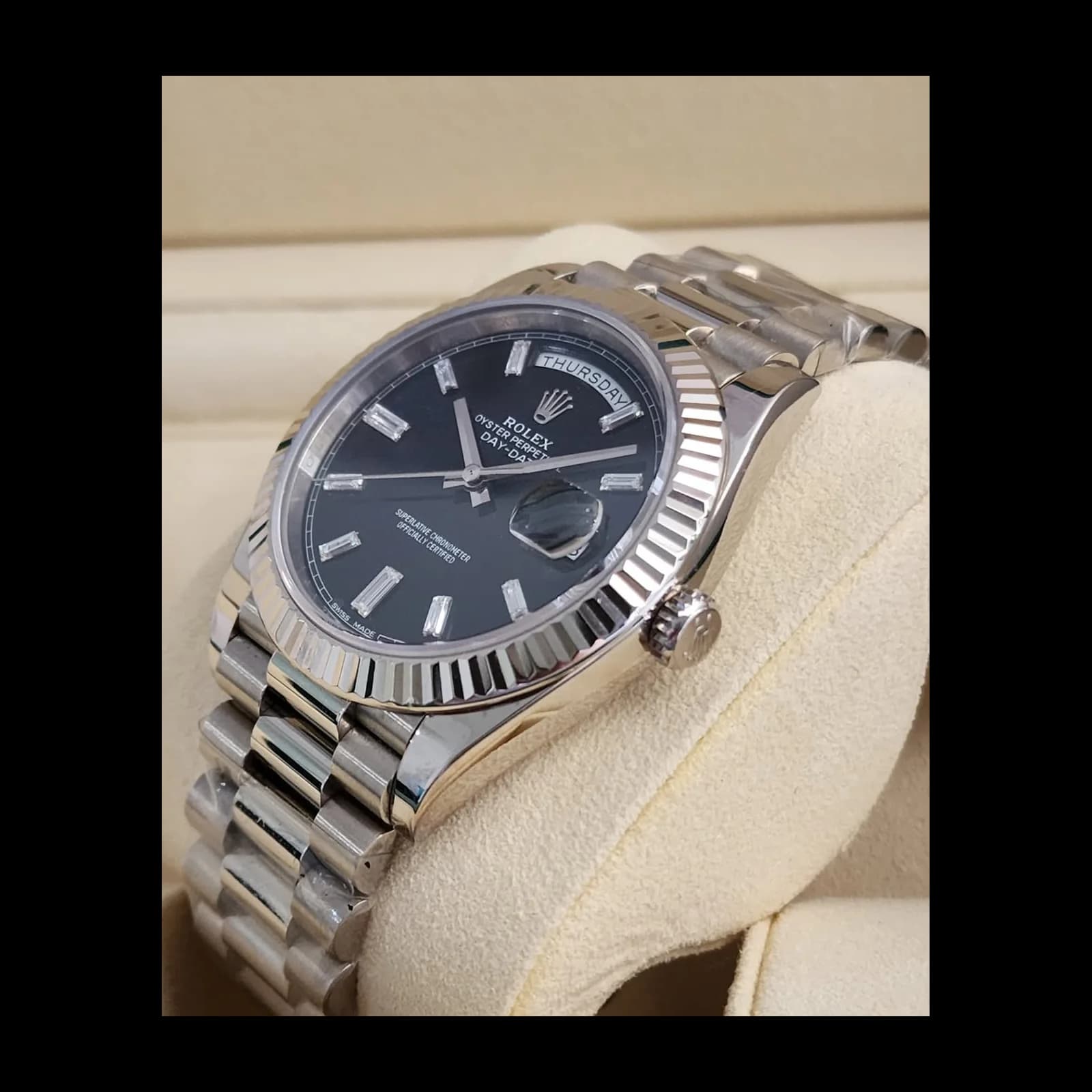 Thumb Day-Date 40 White Gold / Diamond / Black - Baguette