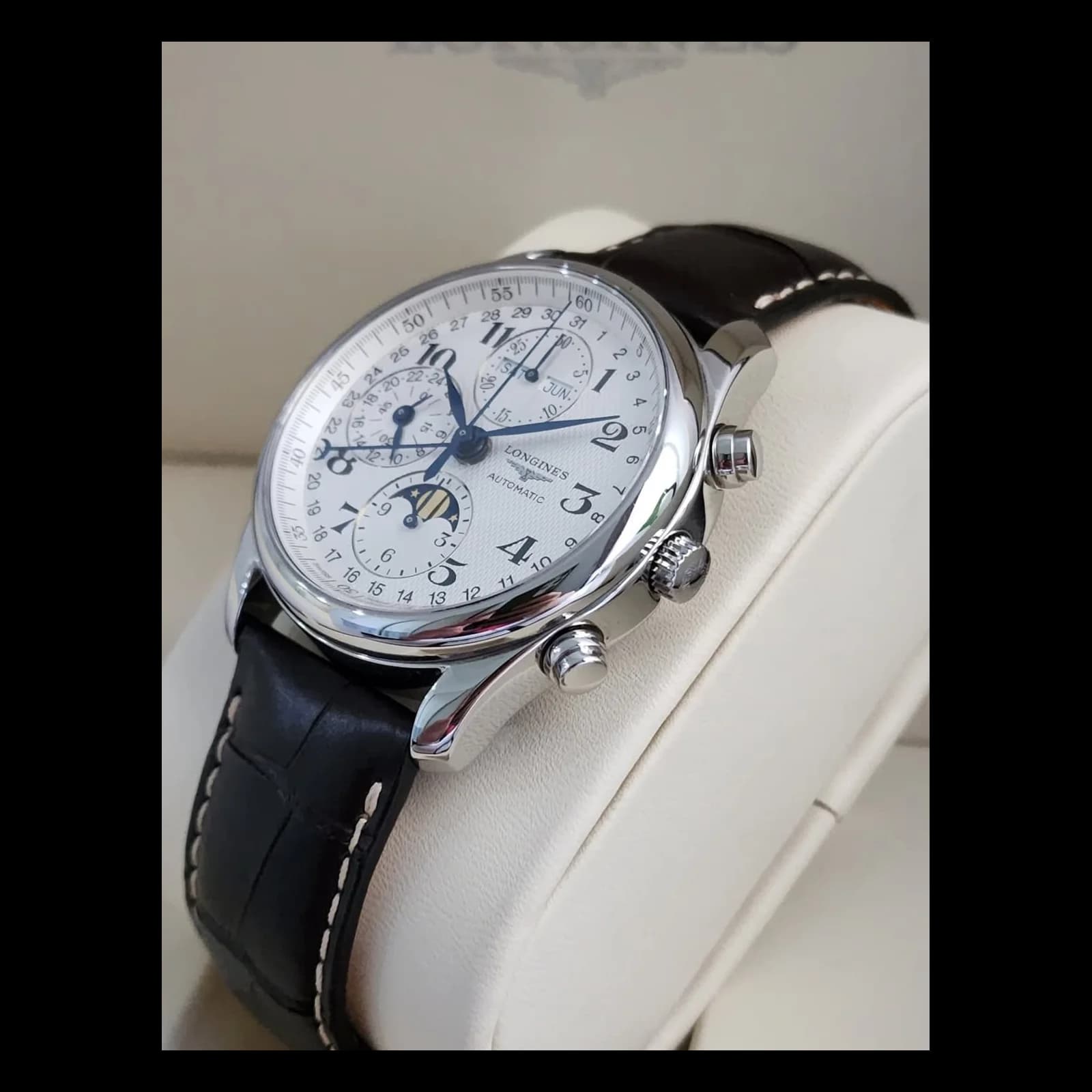 Thumb Master Collection 40 Chronograph Calendar Stainless Steel / Silver / Alligator