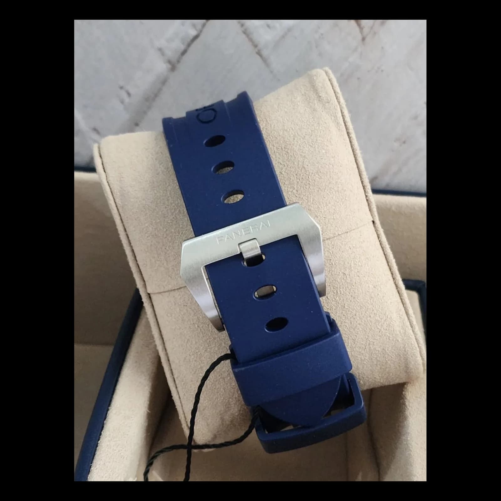 Thumb Luminor Base Logo Blue