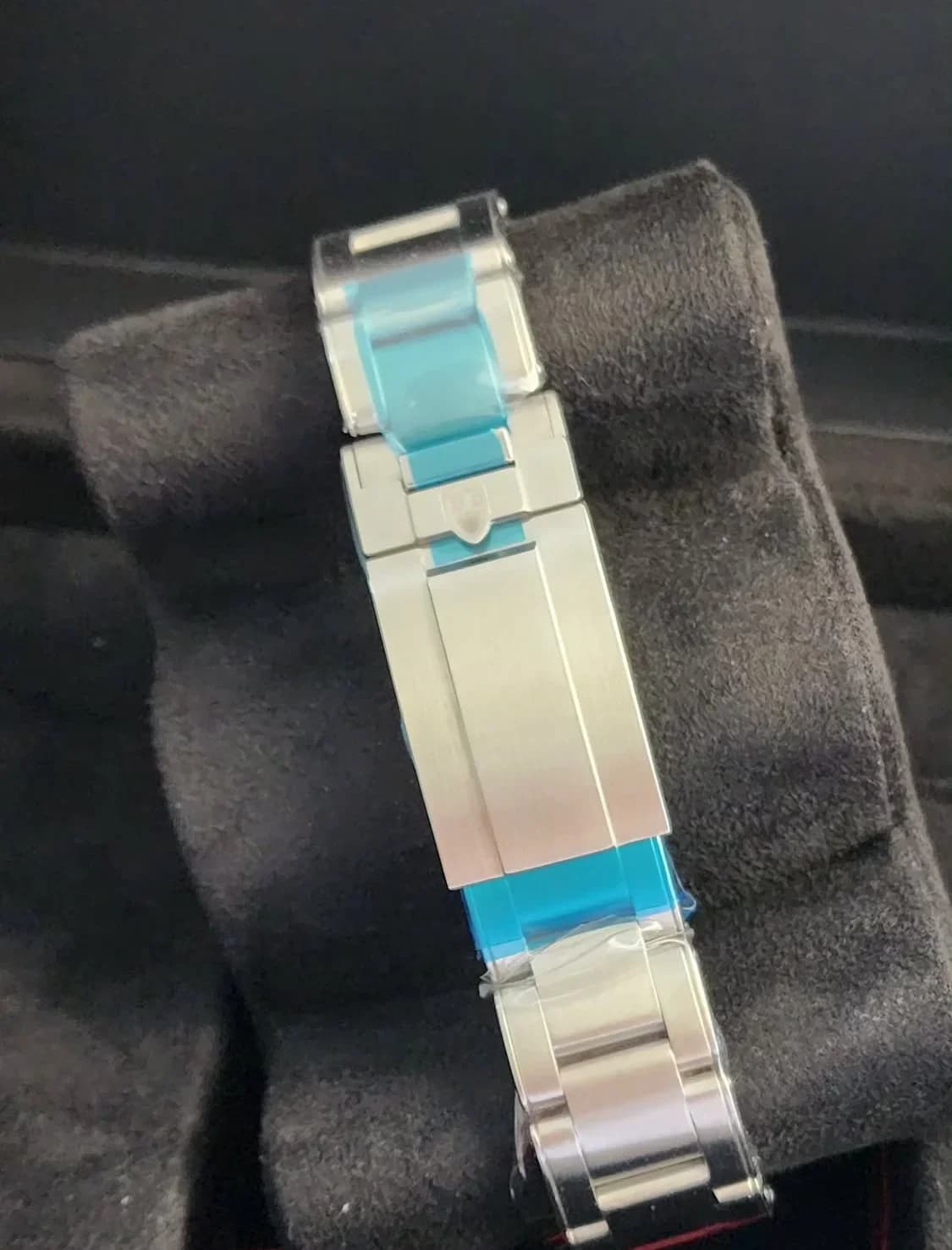 Thumb Black Bay Fifty-Four Stainless Steel / Black / Bracelet