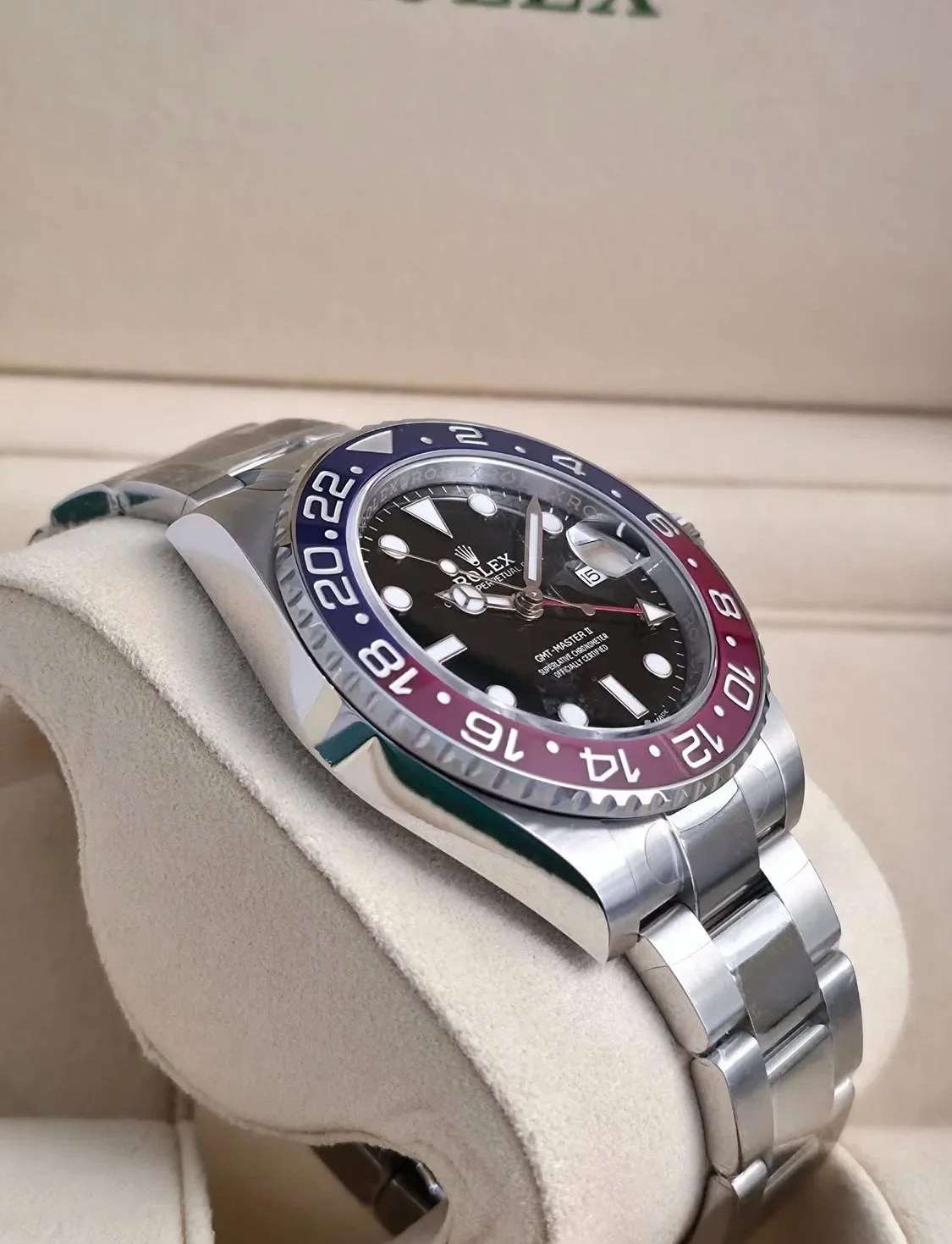 Thumb GMT-Master II Stainless Steel / BLRO / Oyster