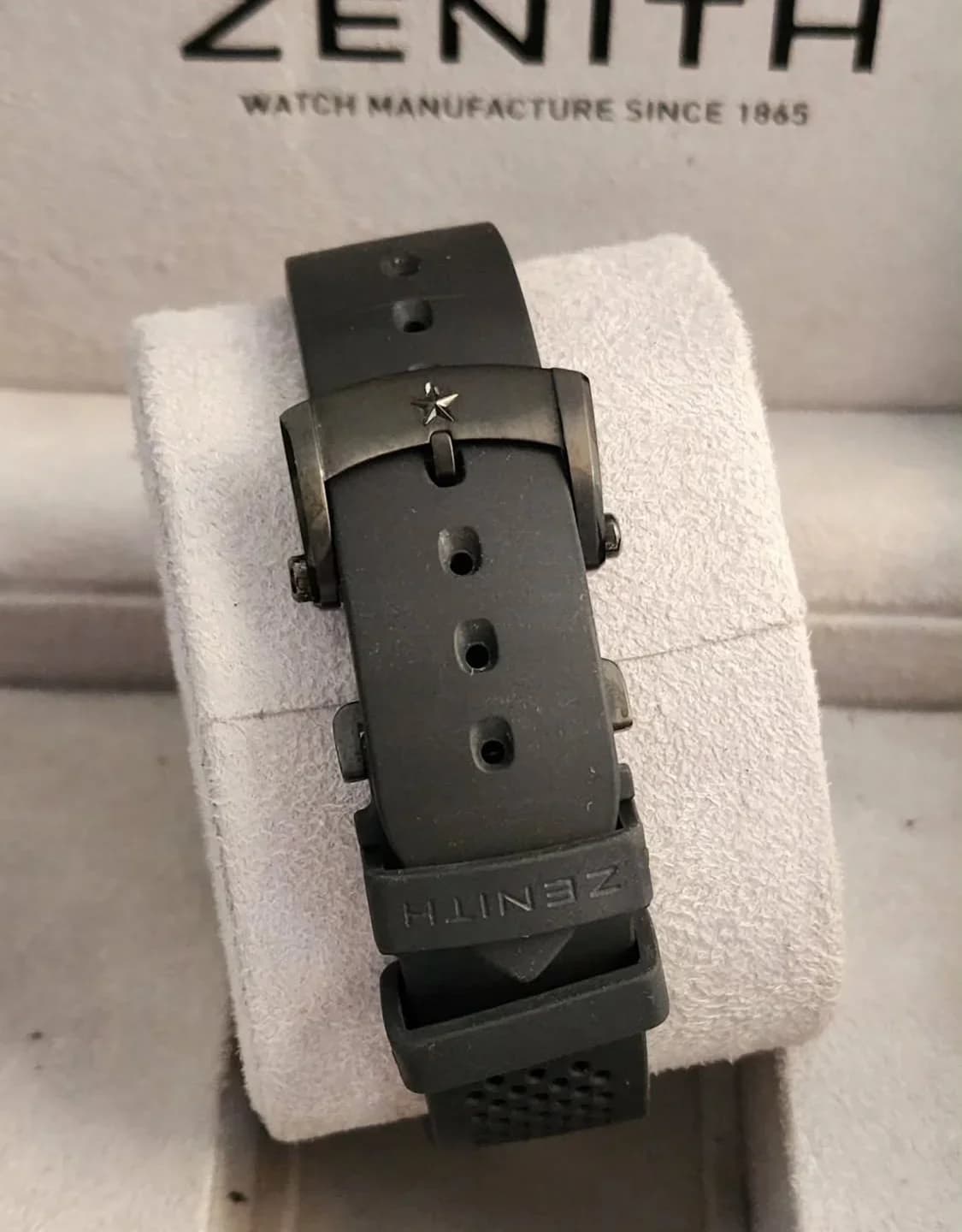Thumb El Primero Chronomaster 42 Aluminium / Black / Rubber Strap