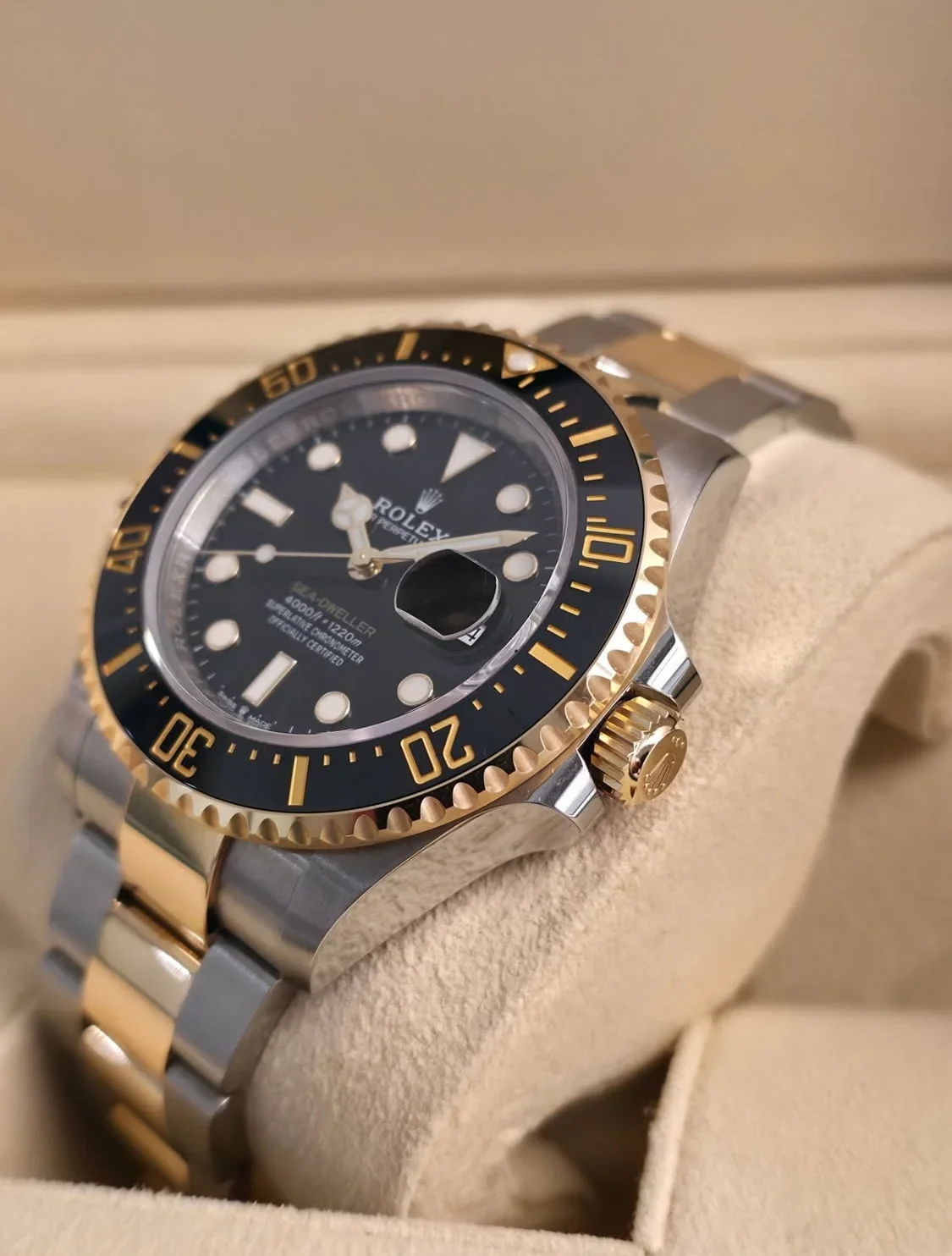 Thumb Sea-Dweller Stainless Steel / Yellow Gold / Black