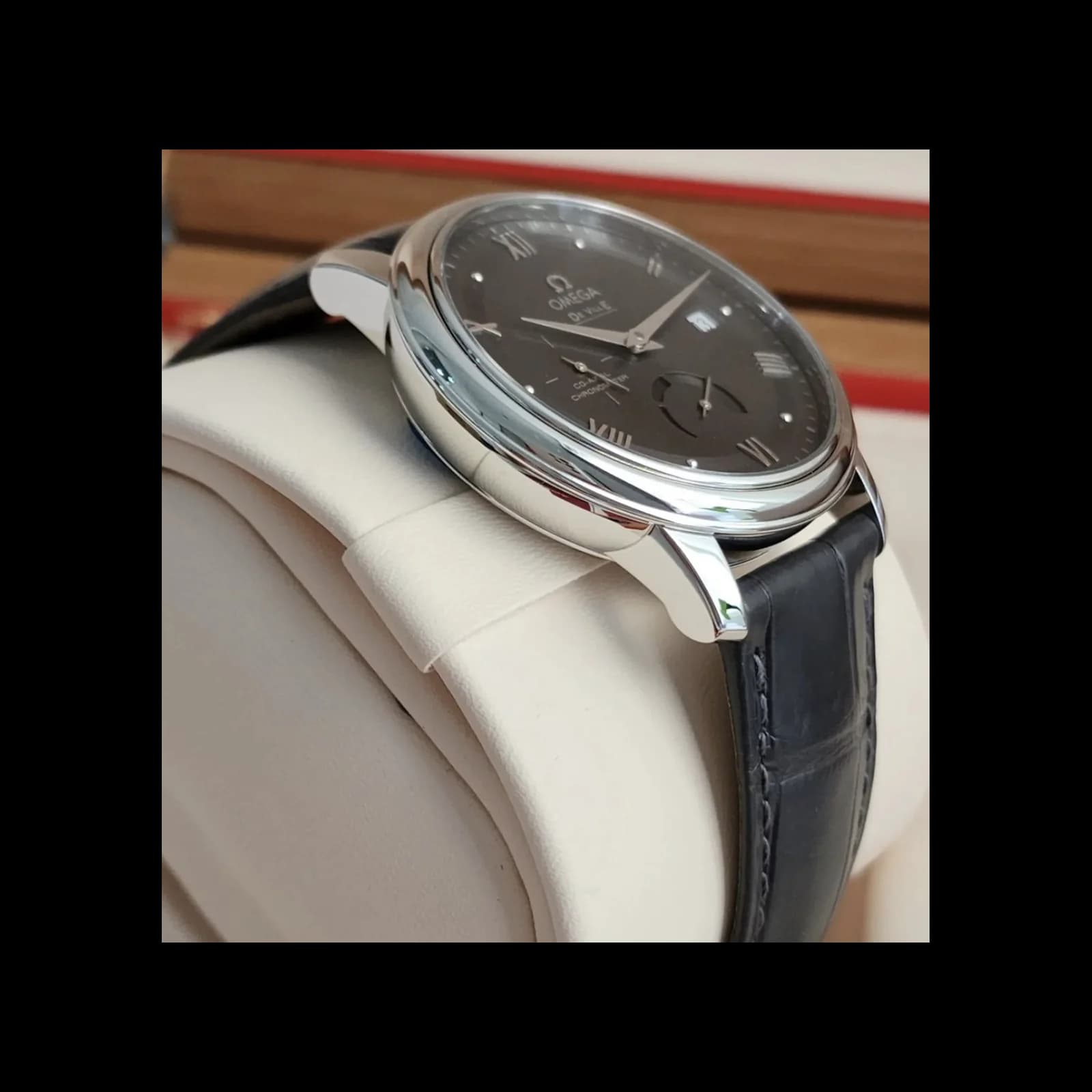 Thumb De Ville Prestige Co-Axial 39.5 Power Reserve Stainless Steel / Vintage  Grey
