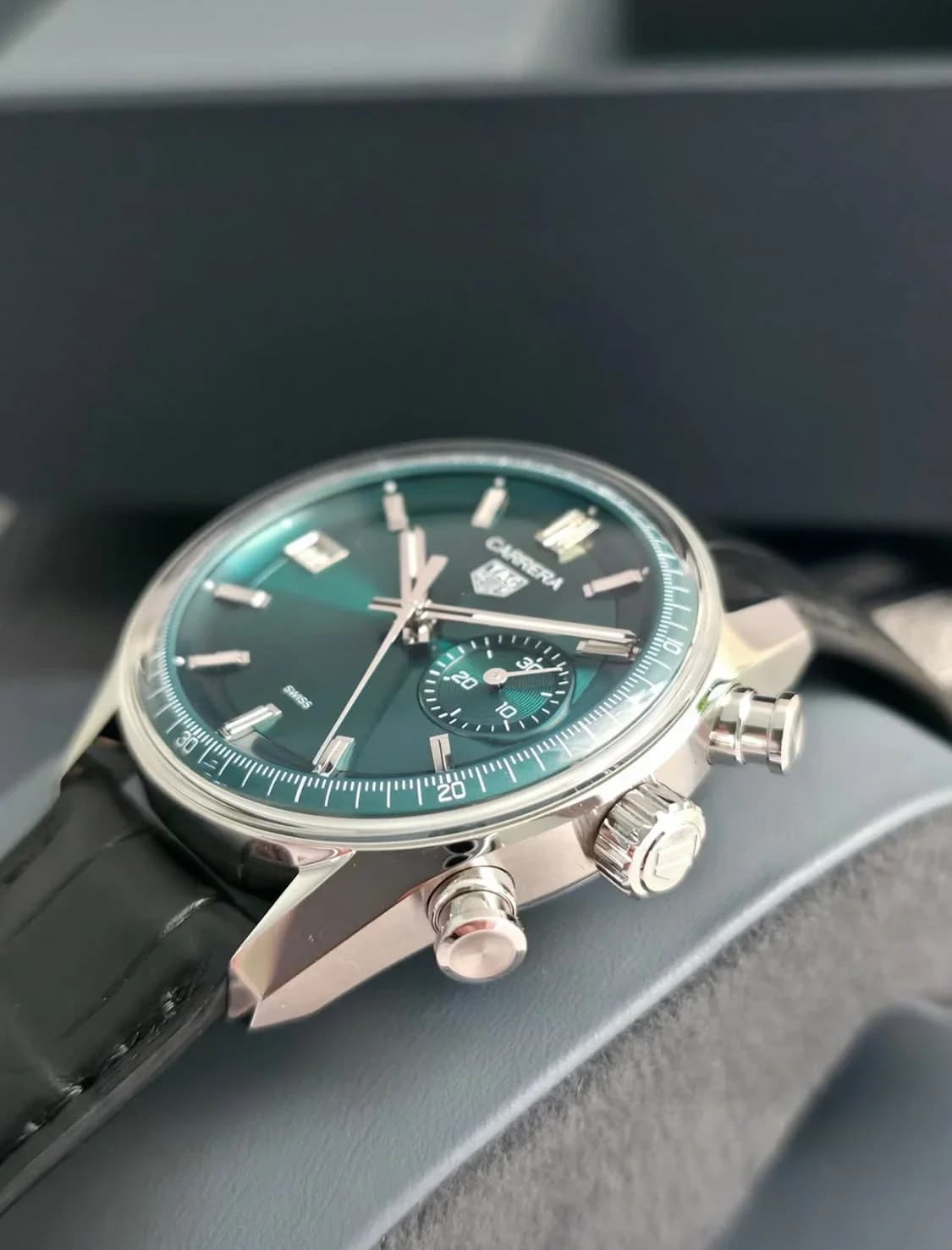 Thumb Carrera Chronograph Stainless Steel / Green