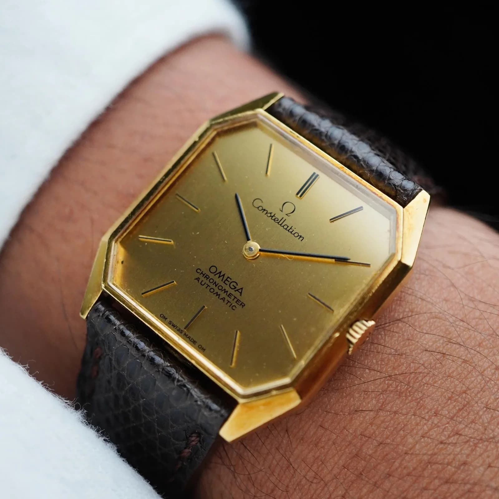 Thumb Omega Constellation Octagonal Massif