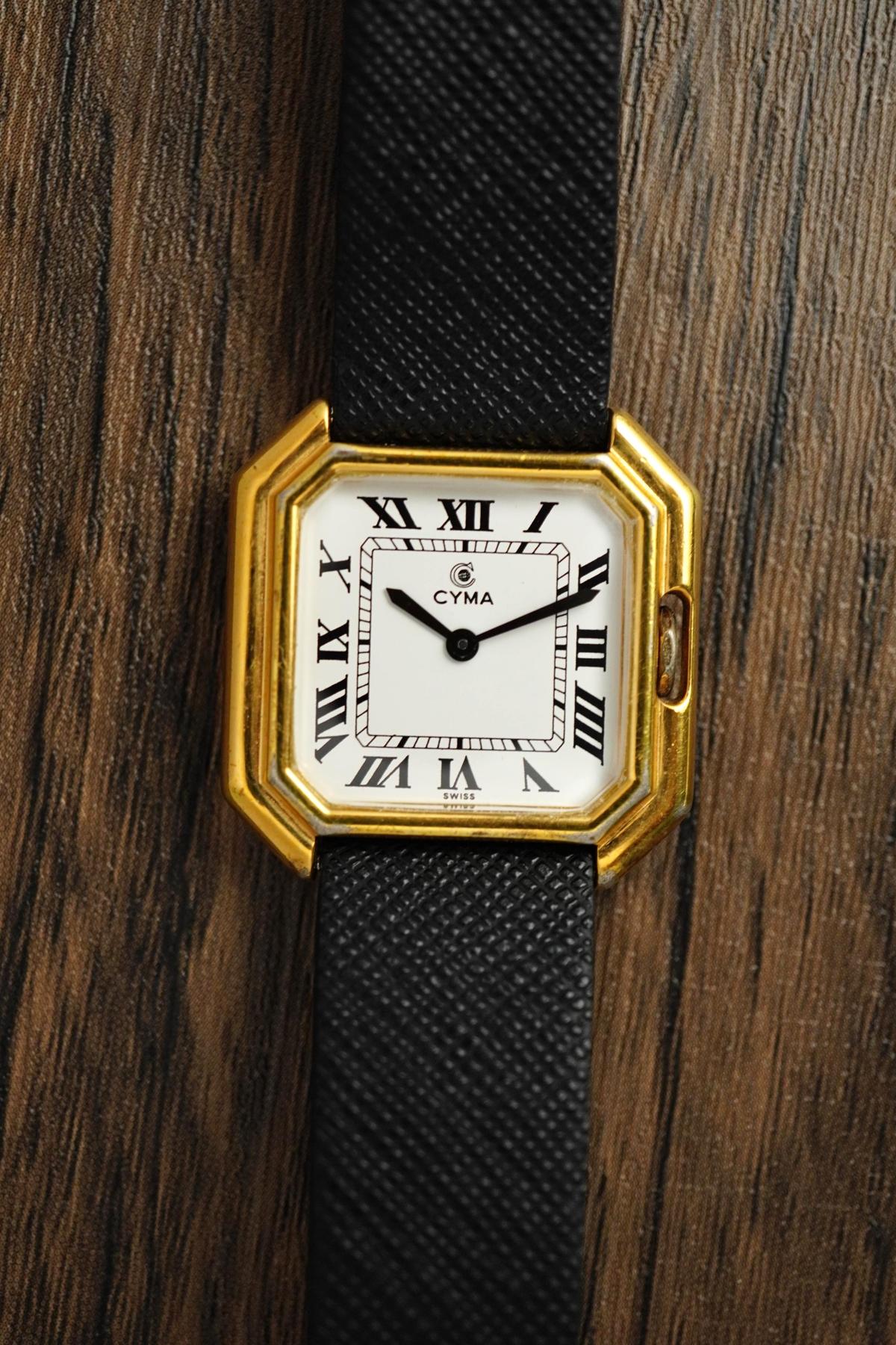 Thumb CYMA Le Locle Ceinture Octagon