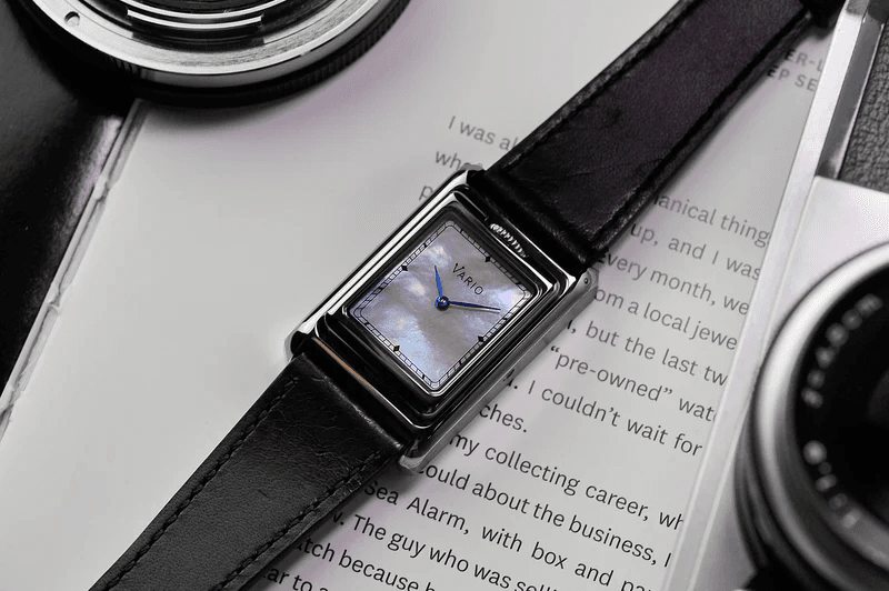 Thumb Vario VERSA Reversible Dual Time Silver-White MoP Watch