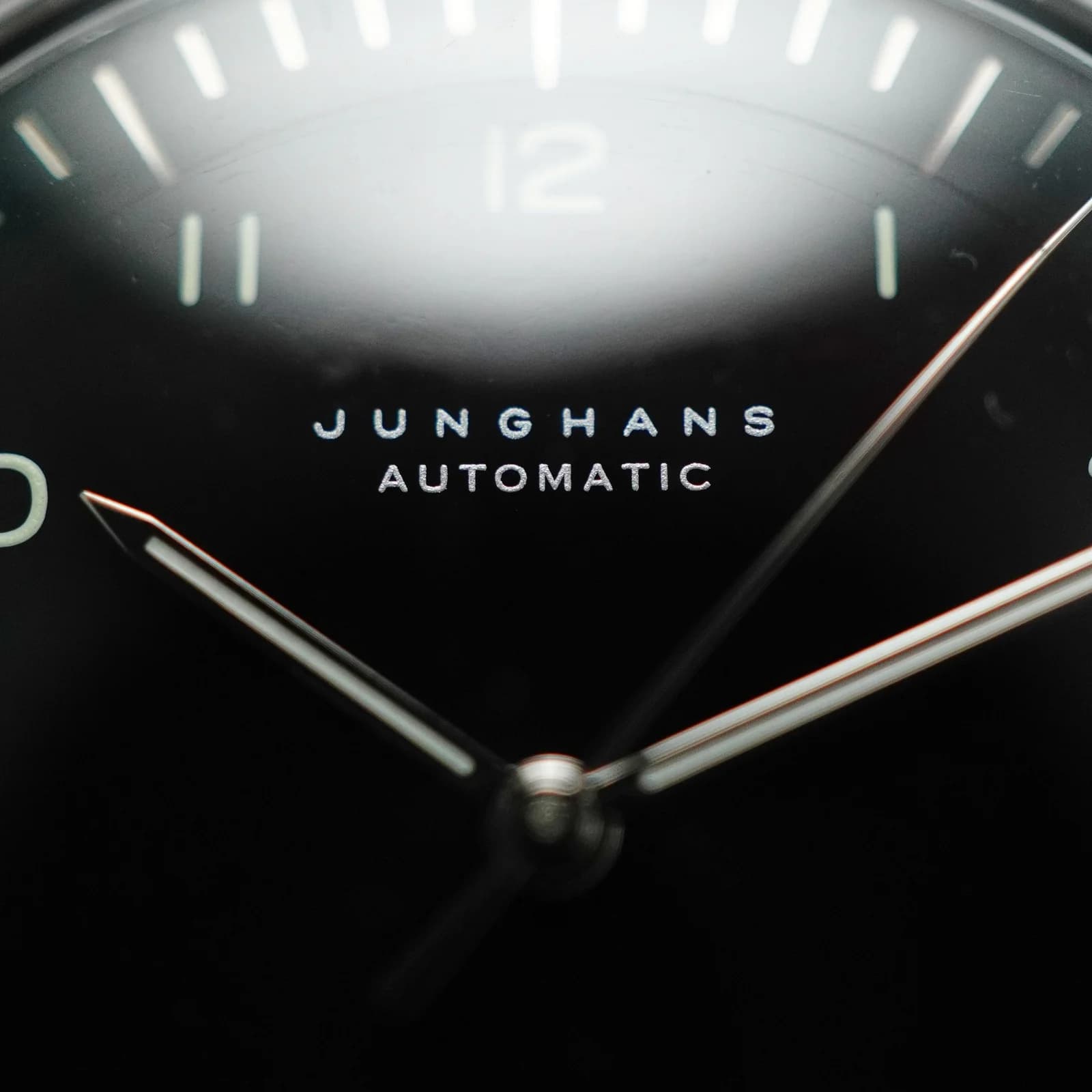 Thumb Max Bill Automatic Black No-Date