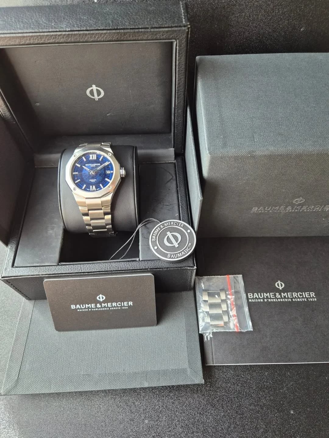 Thumb Riviera 42 Stainless Steel / Blue