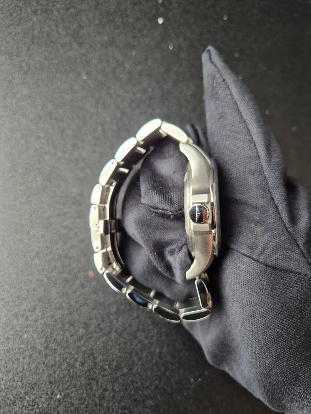 Thumb Conquest V.H.P. 43 Stainless Steel / Black / Bracelet