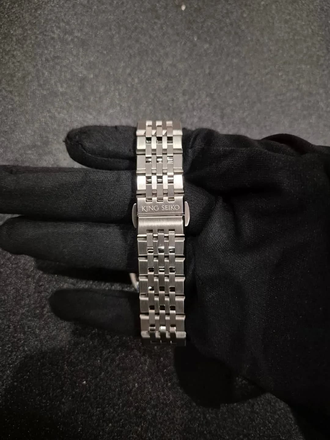 Thumb King Seiko SPB457J1 Automatic 3 Days Preppy Blue