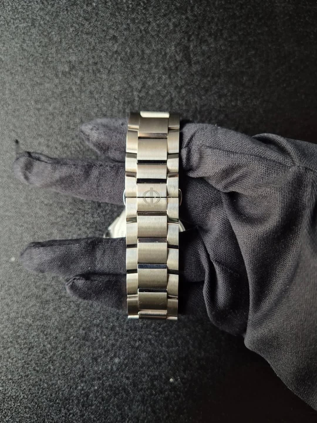 Thumb Riviera 42 Automatic Date 10717 Stainless Steel