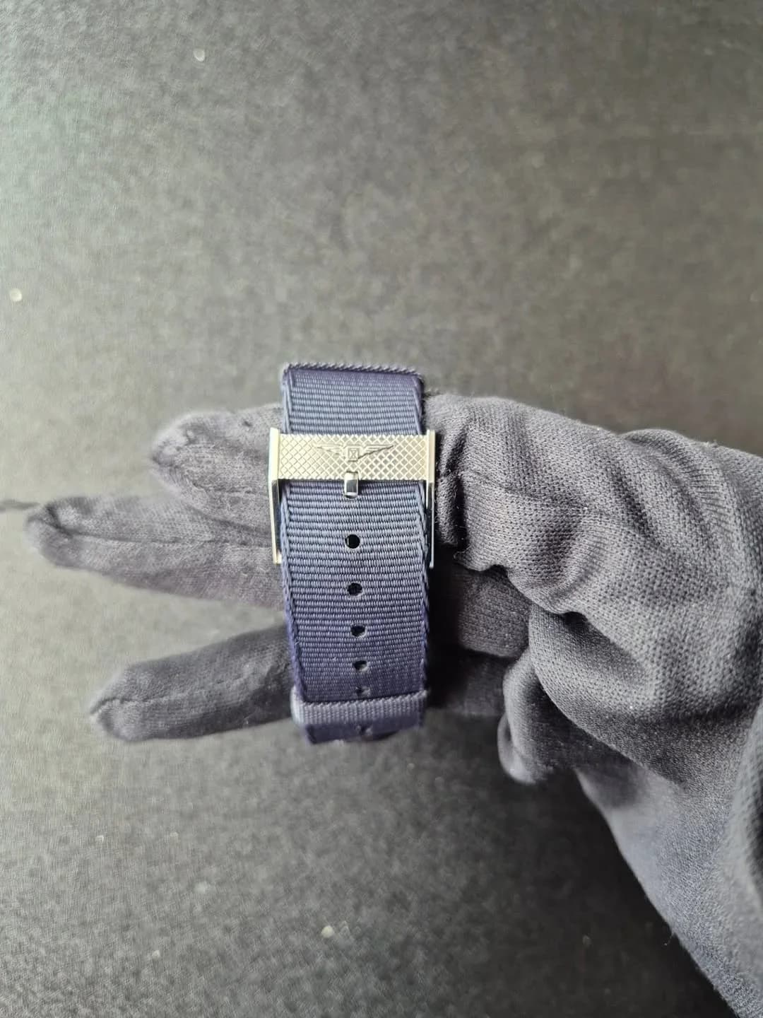 Thumb Legend Diver 39 Stainless Steel / Blue -Strap