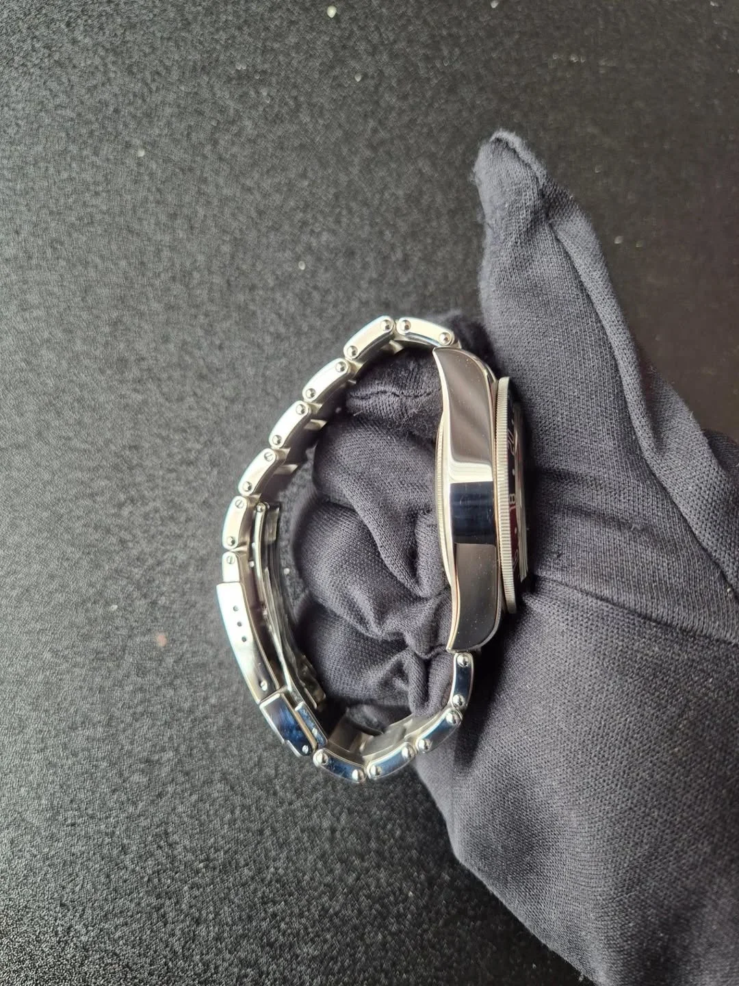 Thumb Black Bay GMT Stainless Steel / White / Bracelet